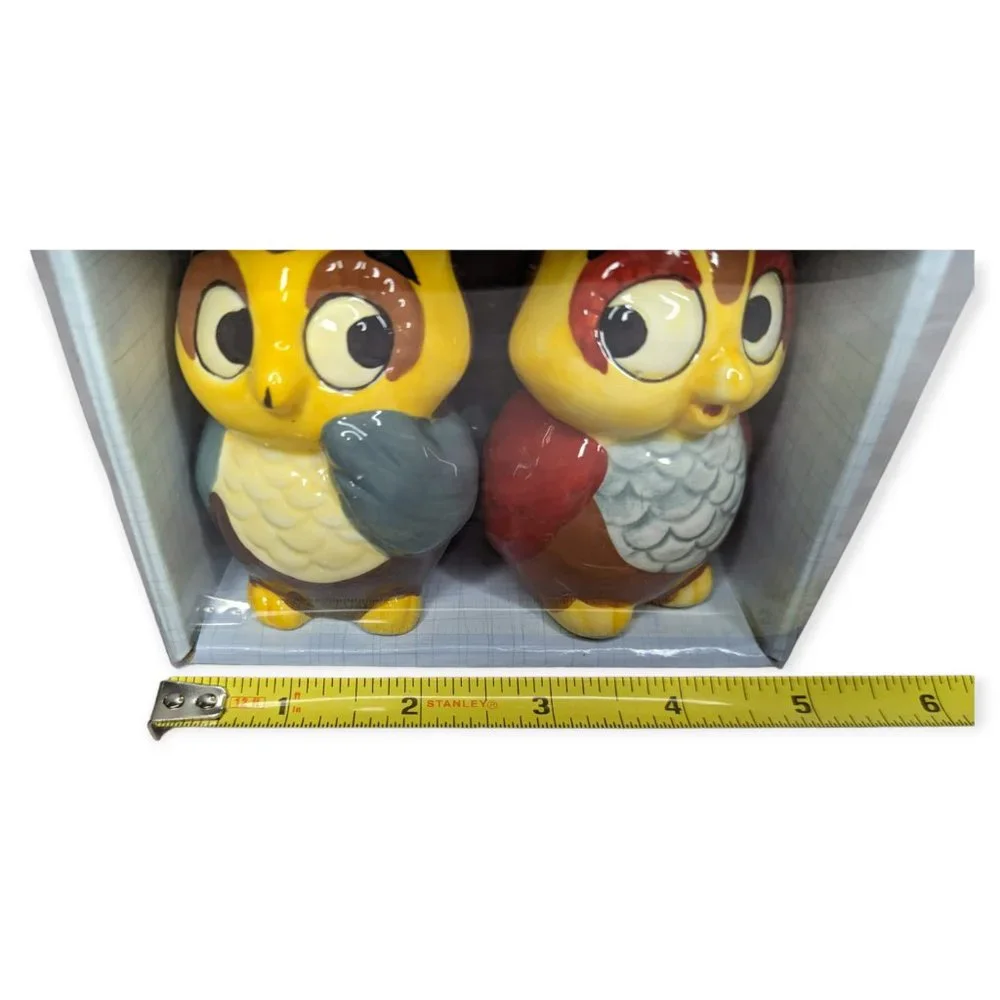 Pfaltzgraff Owl Salt & Pepper Set of 2 Ceramic Shakers